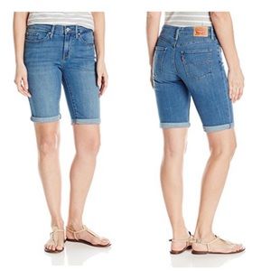 Levi’s Jean Bermuda Shorts 12” Inseam